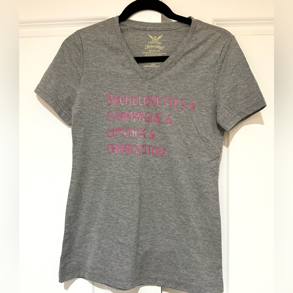 Faded Glory Gray V-Neck Tee with Pink Graphic Text NWOT
